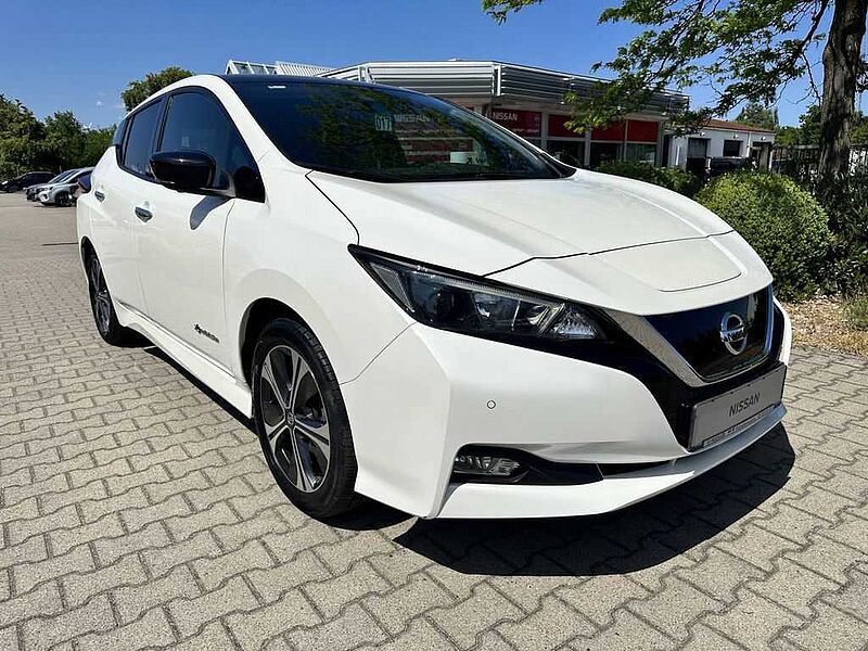 Nissan Leaf 40kWh N-Connecta-OP LED WP 2FL