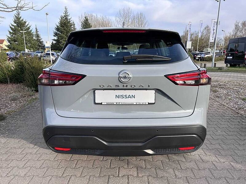 Nissan Qashqai 1.3 DIG-T MHEV 140 PS MT 4x2 Visia EB