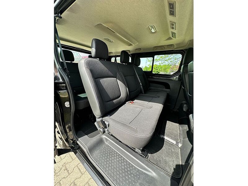 Nissan NV300 Kombi9 L1H1 2,7t DCT COMFORT 145PS HK FA+