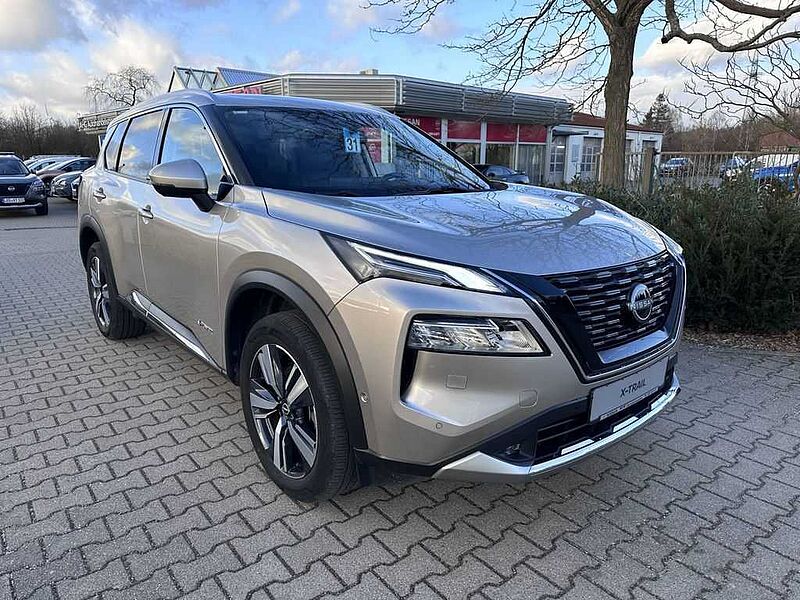 Nissan X-Trail 1.5 VC-T e-4ORCE 213 PS 4x4 Tekna 5 Sitz