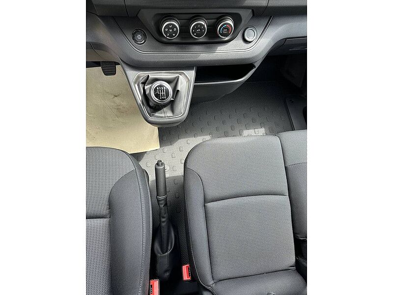 Nissan Primastar Kasten L2H1 3,0t dci150 MT N-CONNECTA