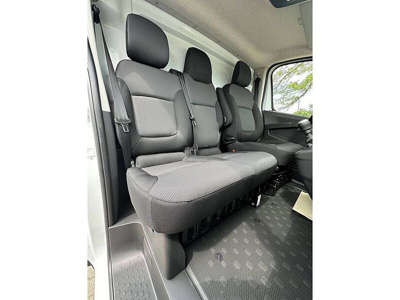 Nissan Primastar Kasten L2H1 3,0t dci150 MT N-CONNECTA