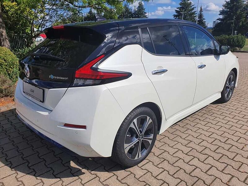 Nissan Leaf Tekna-OP 40kWh LED 360 BFS LM VL BL