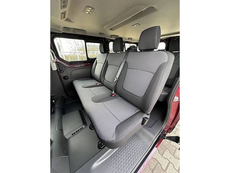 Nissan Primastar Kombi9 L2H1 3,0t dci150 DCT ACENTA 2ST