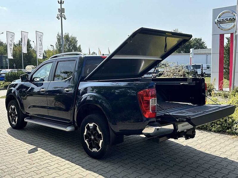 Nissan Navara DC TEKNA 190PS 7AT 4WD DIFF AHK SD EB