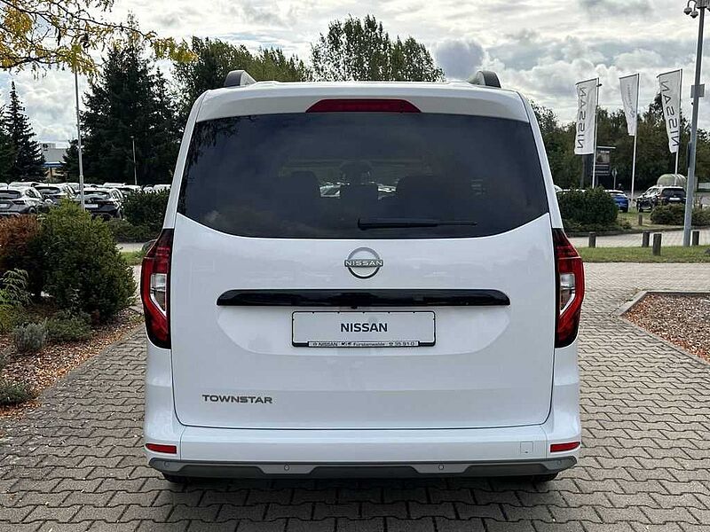 Nissan Townstar Kombi L2 2,3t DIG-T 130 6MT TEKNA 2ST 7