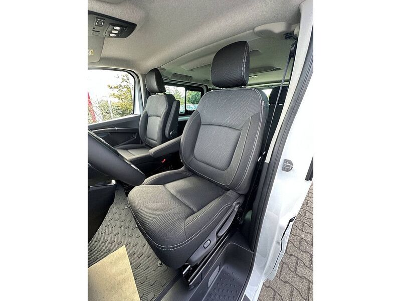 Nissan Primastar Kombi9 L1H1 2,8t dci150 MT TEKNA 2ST H