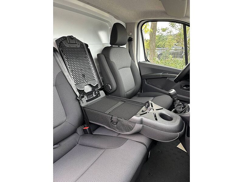 Nissan Primastar Kasten L1H1 3,0t dci130 MT N-CONNECTA