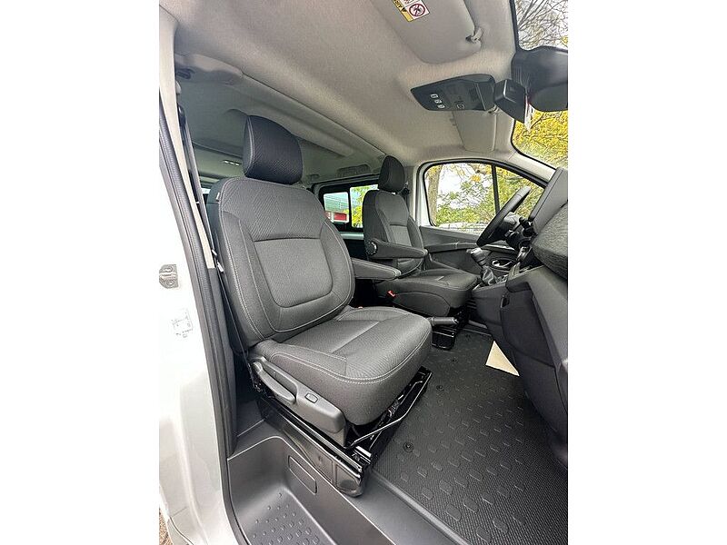 Nissan Primastar Kombi9 L1H1 2,8t dci150 MT TEKNA 2ST H