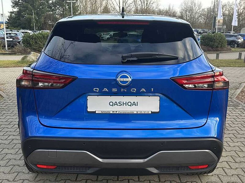 Nissan Qashqai MY22 1.3 DIG-T MHEV 140PS MT 4x2 N-CONNE