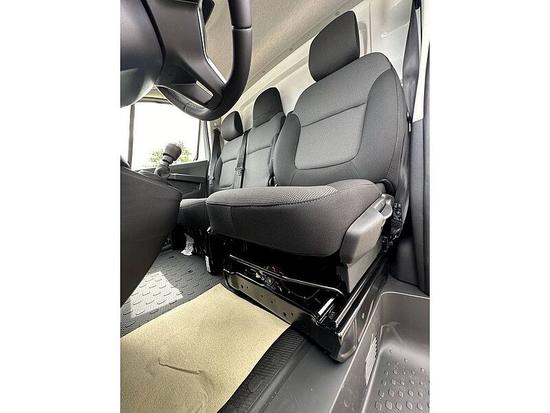 Nissan Primastar Kasten L2H1 3,0t dci130 MT N-CONNECTA